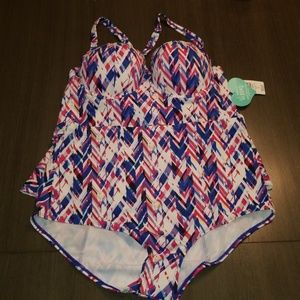 Nwt large 12 geo 2 piece tankini bathing suit
